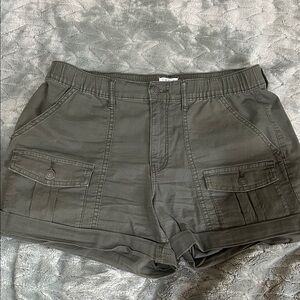 Time and Tru Olive Cargo Shorts